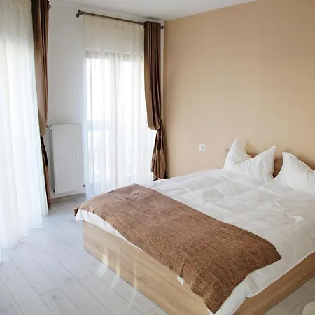 View 4* Крайова