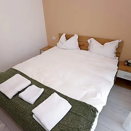 View 4* Krajowa
